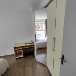 Center Of Lille, Spacious & Cozy ليل